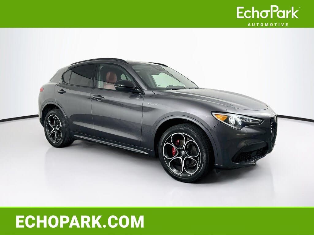 2023 Alfa Romeo Stelvio Estrema