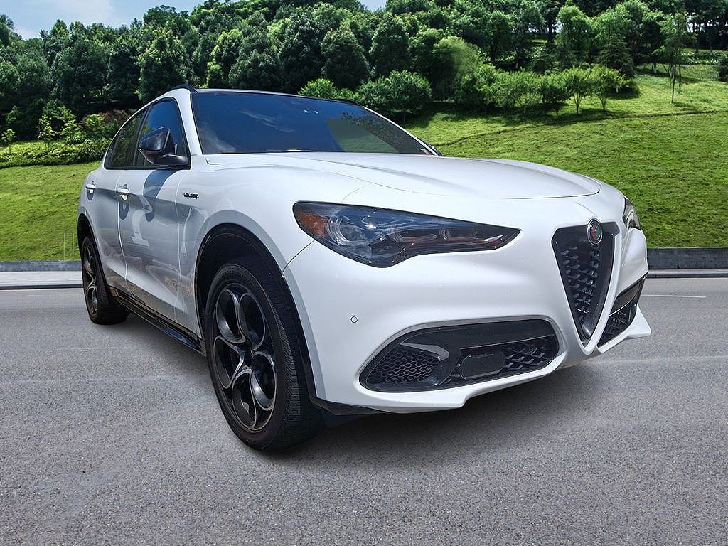 2024 Alfa Romeo Stelvio Veloce