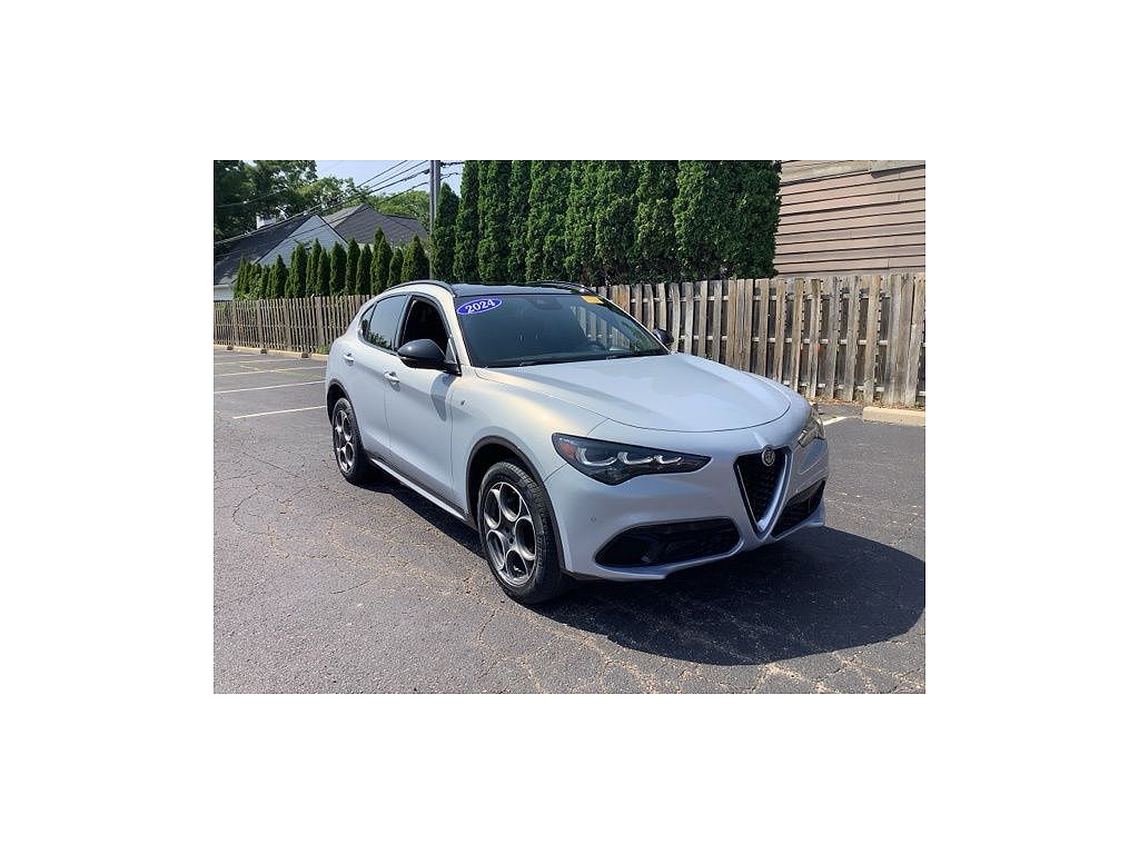 2024 Alfa Romeo Stelvio Veloce
