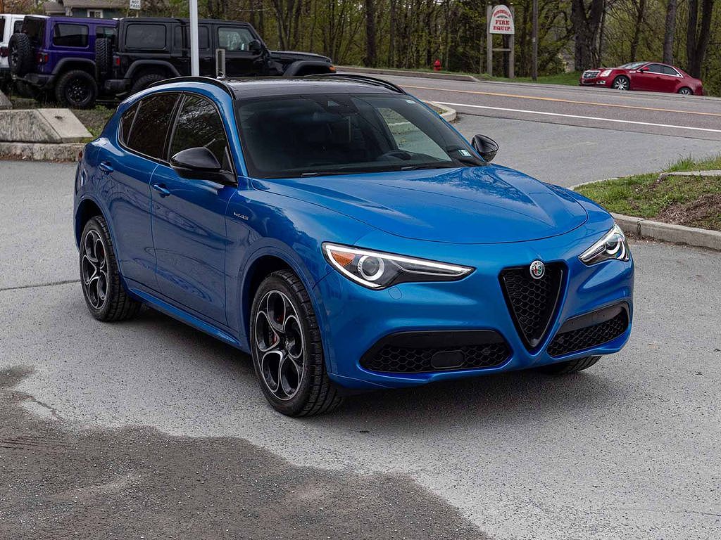 2022 Alfa Romeo Stelvio Ti