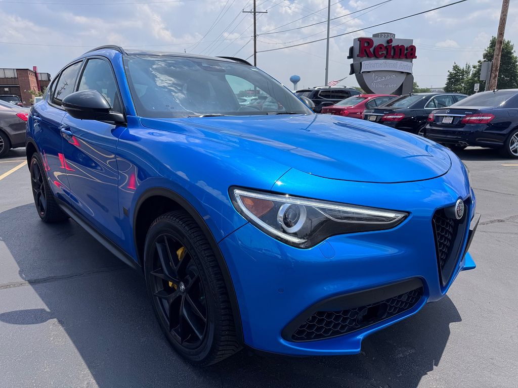 2019 Alfa Romeo Stelvio Ti Lusso