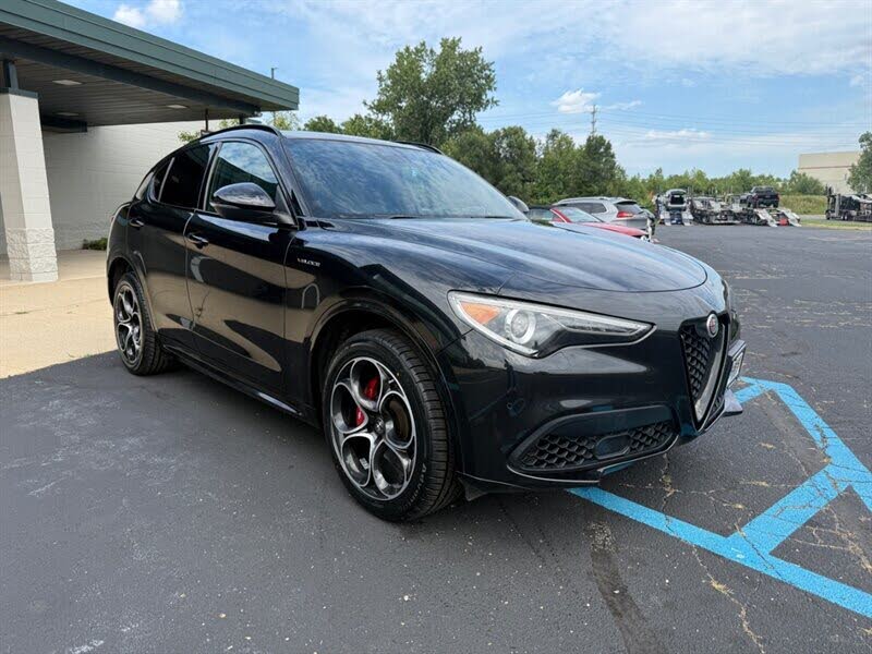 2023 Alfa Romeo Stelvio Veloce