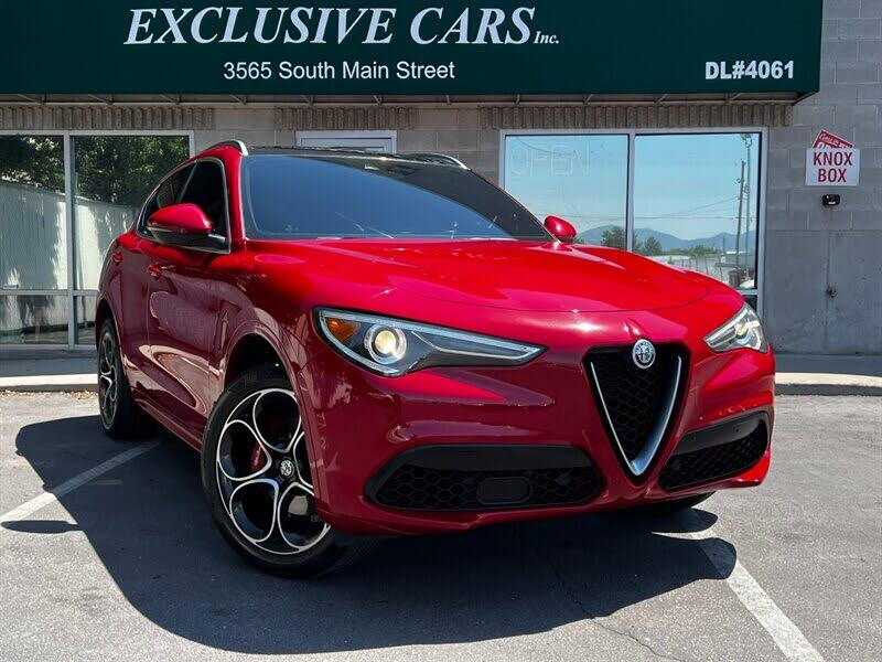 2020 Alfa Romeo Stelvio Ti Sport Carbon