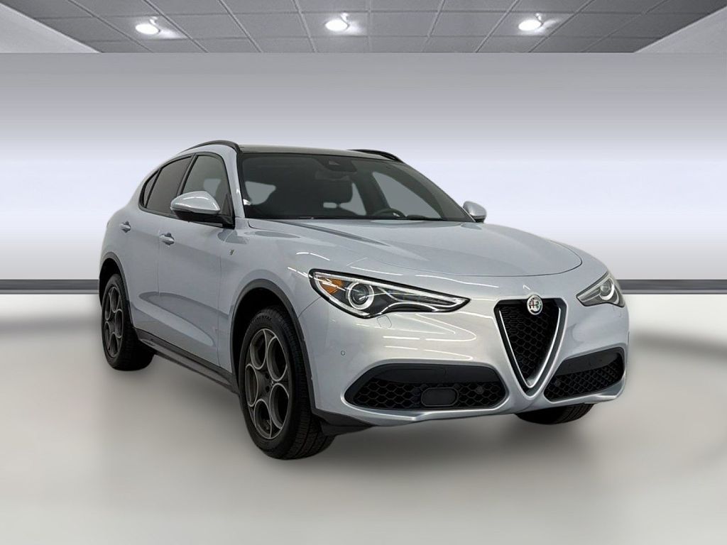 2022 Alfa Romeo Stelvio Ti