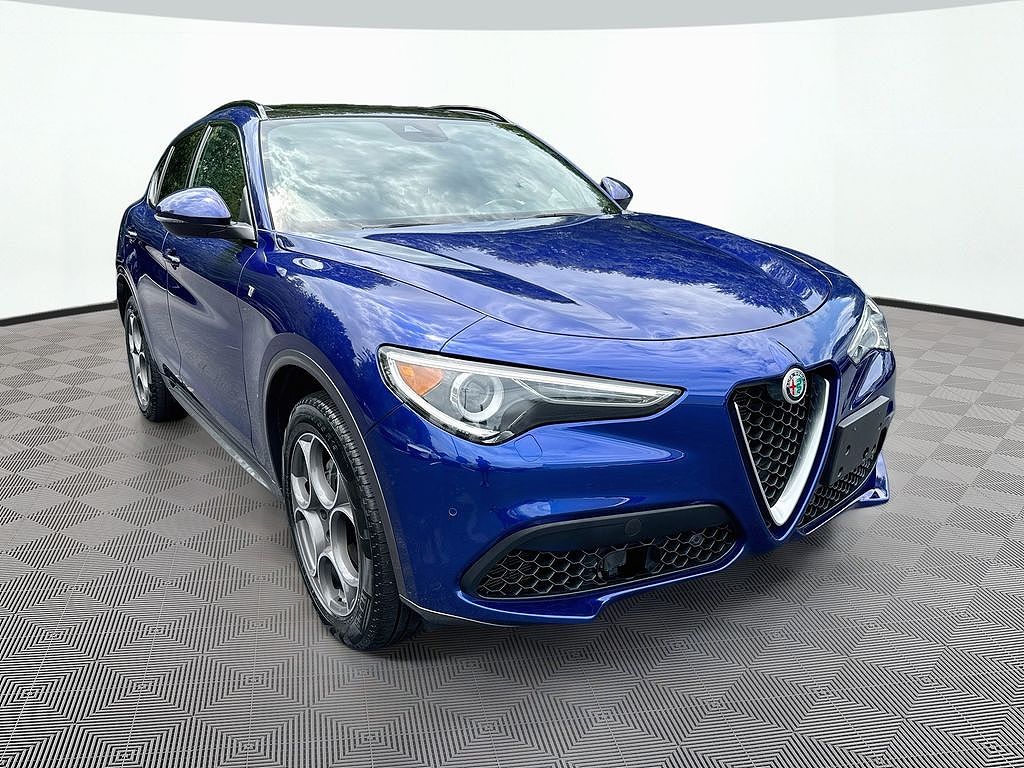 2023 Alfa Romeo Stelvio Ti