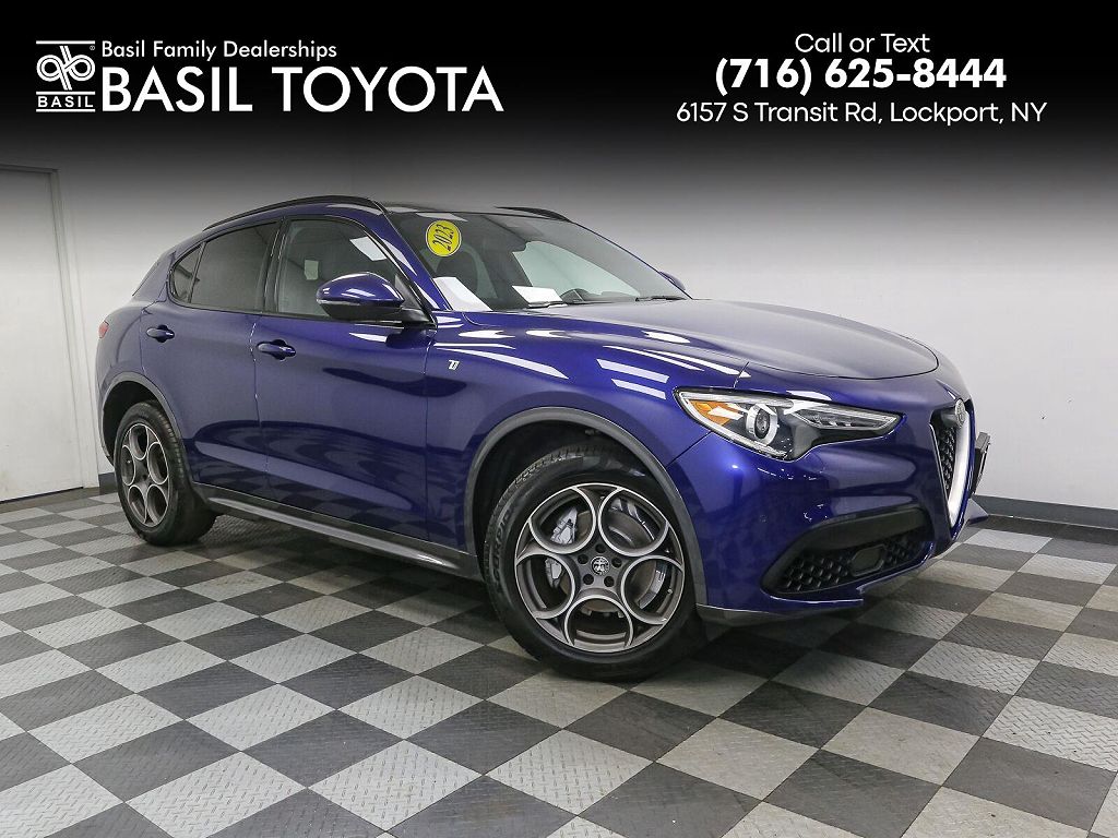 2023 Alfa Romeo Stelvio Ti