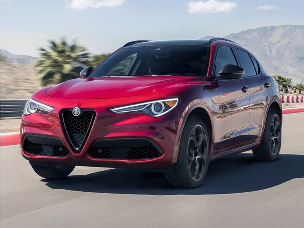 2023 Alfa Romeo Stelvio Estrema