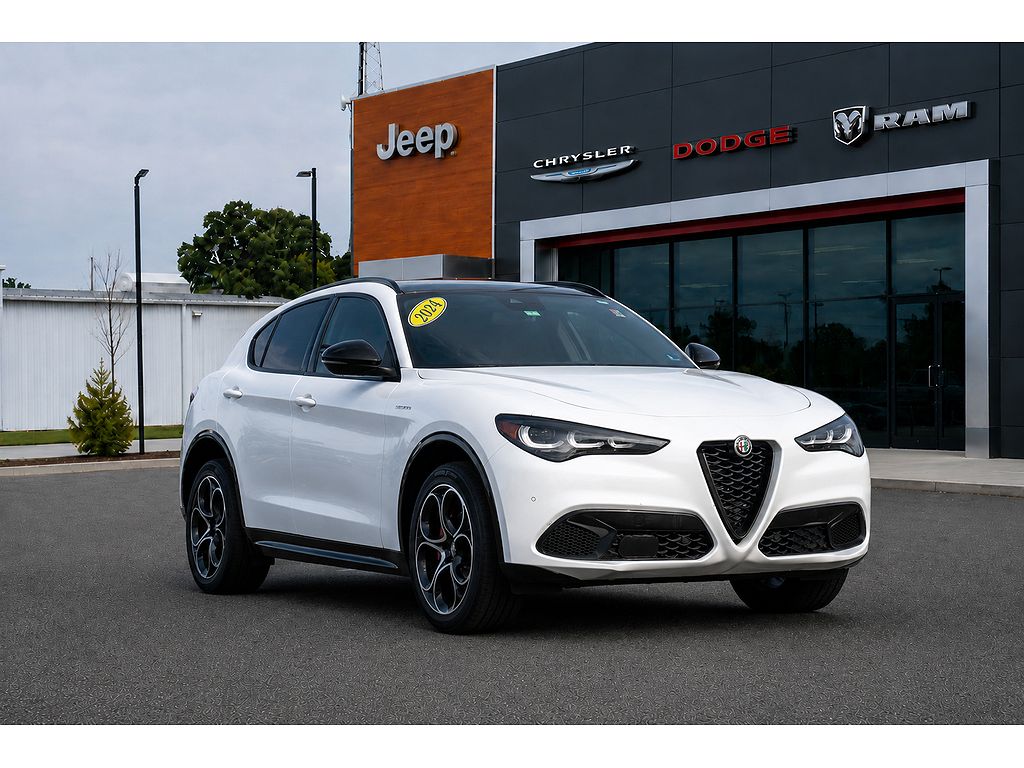 2024 Alfa Romeo Stelvio Veloce