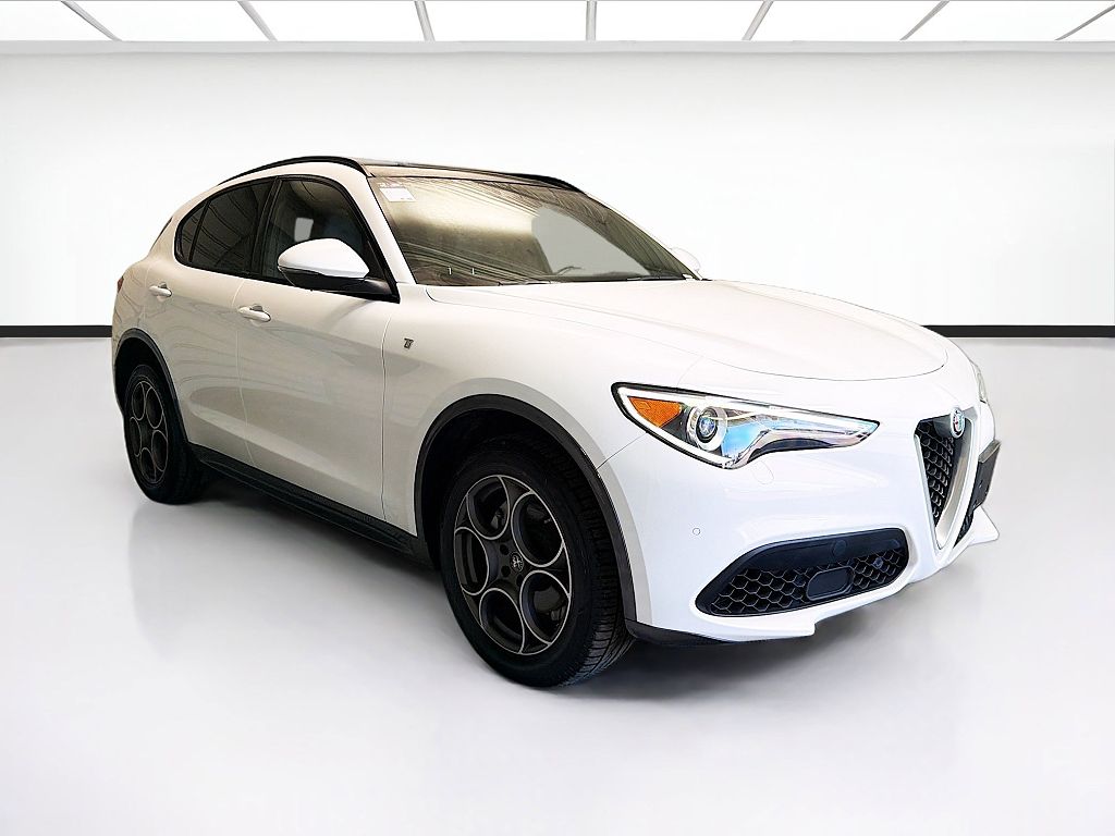 2023 Alfa Romeo Stelvio Ti