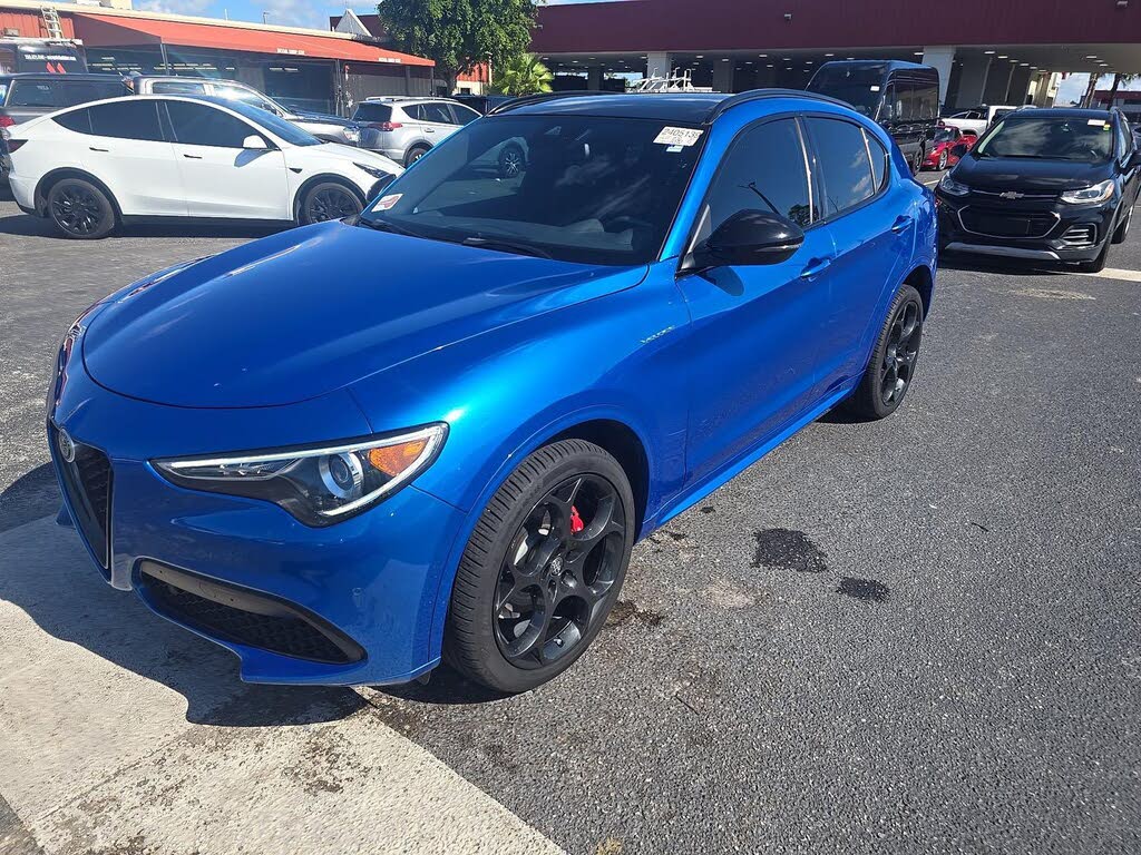 2023 Alfa Romeo Stelvio Veloce