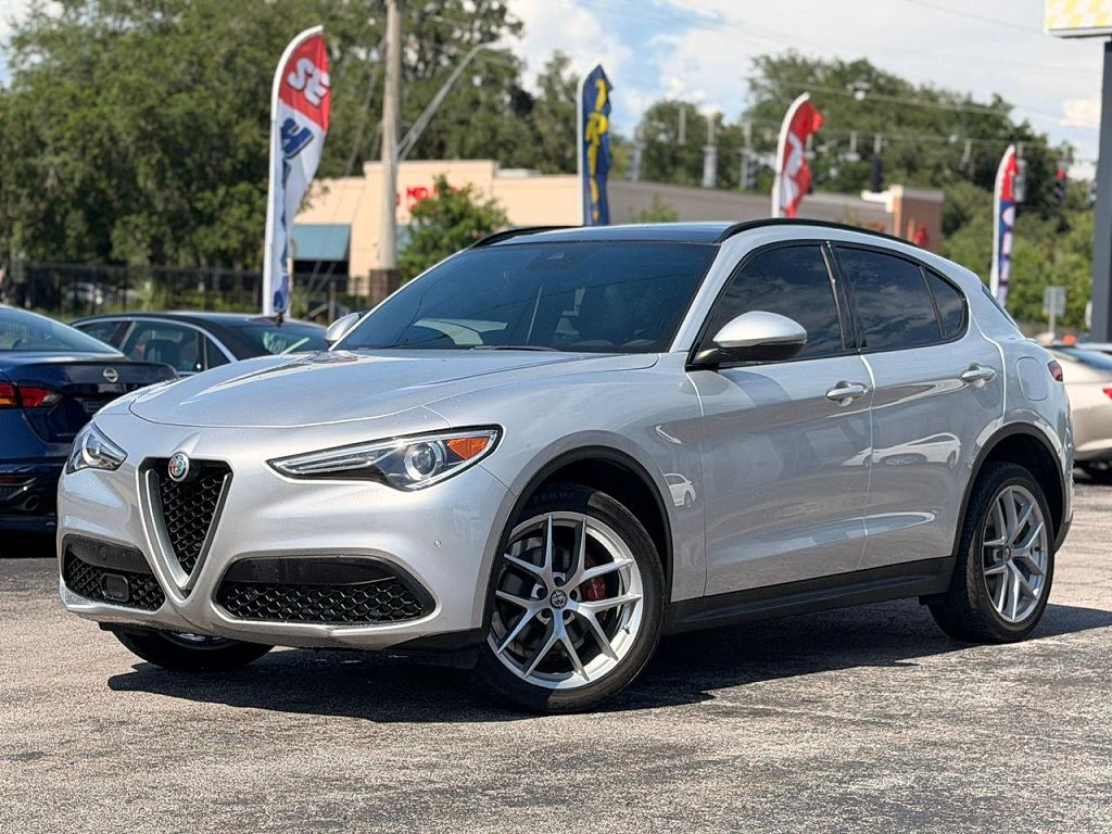 2019 Alfa Romeo Stelvio Ti Lusso