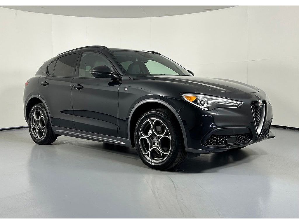 2023 Alfa Romeo Stelvio Ti