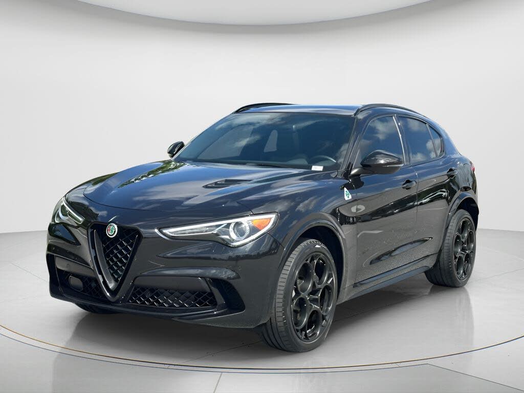 2023 Alfa Romeo Stelvio Quadrifoglio