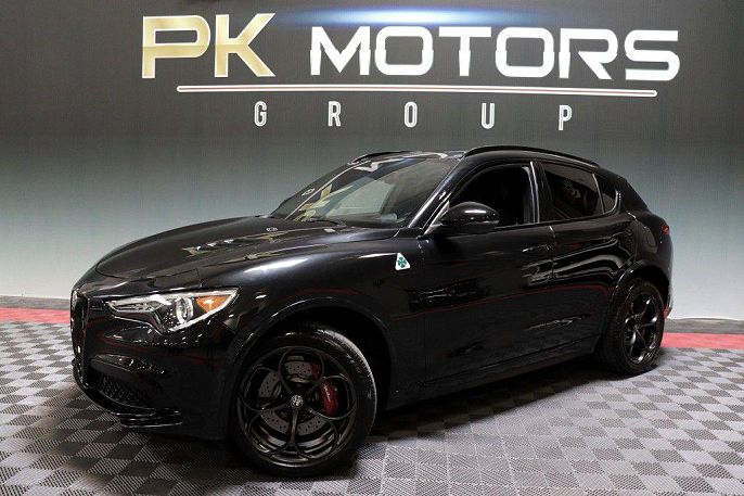 2022 Alfa Romeo Stelvio Quadrifoglio