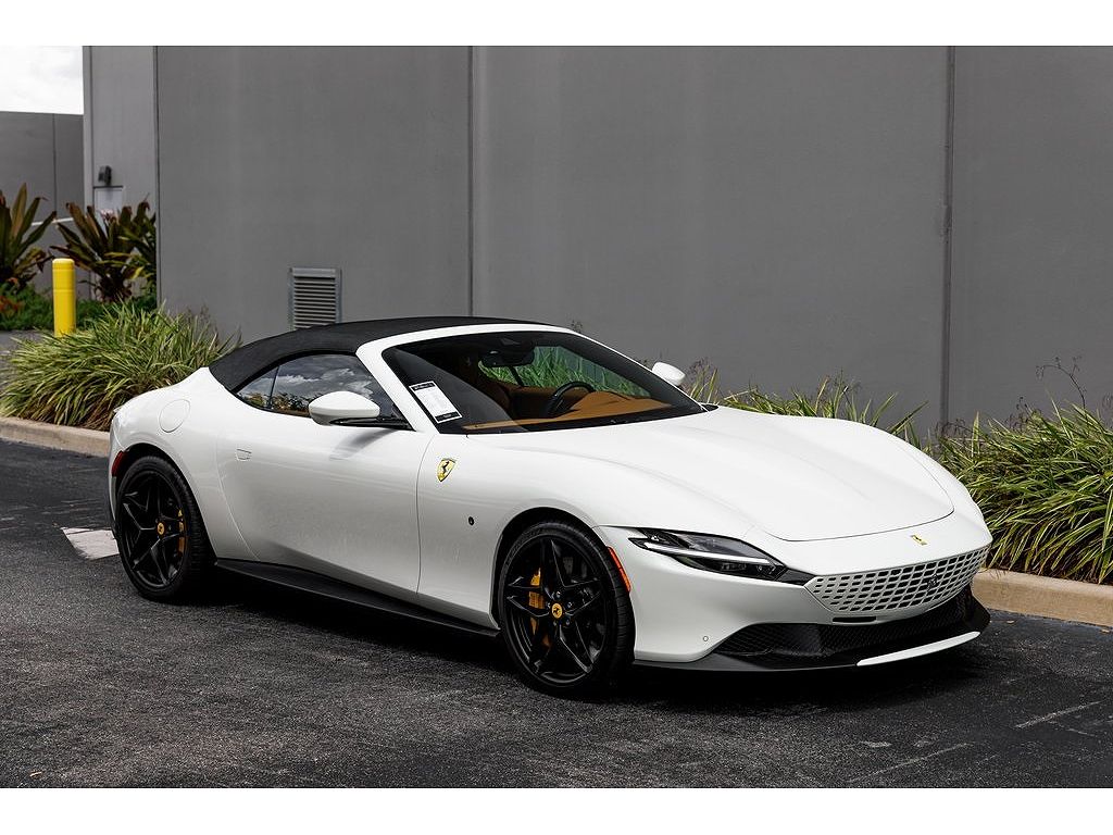 2025 Ferrari Roma Spider