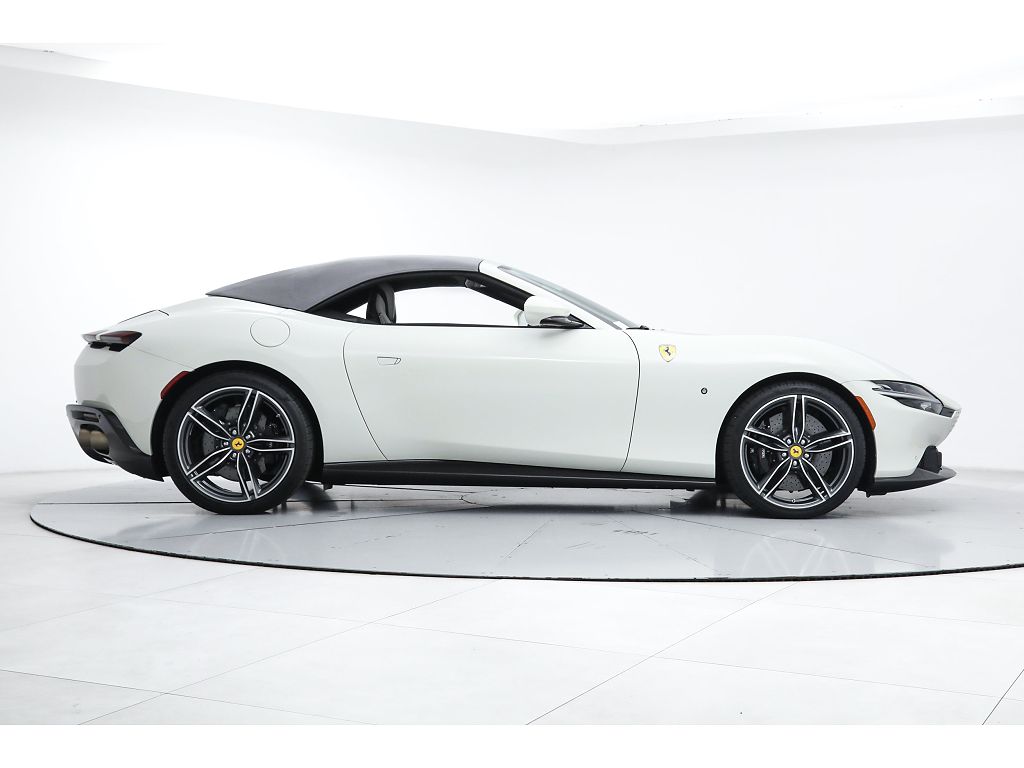 2024 Ferrari Roma Spider Spider
