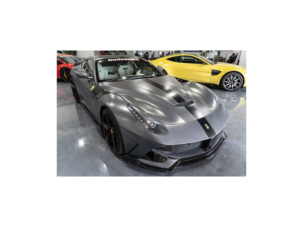 2014 Ferrari F12 berlinetta
