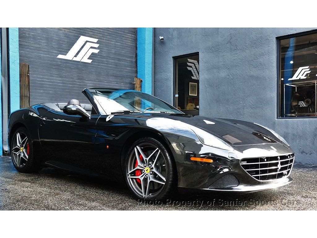 2016 Ferrari California T
