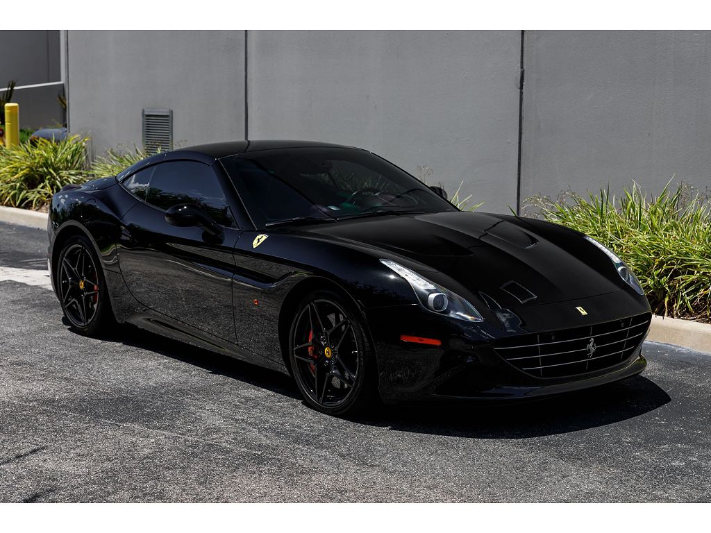 2017 Ferrari California T