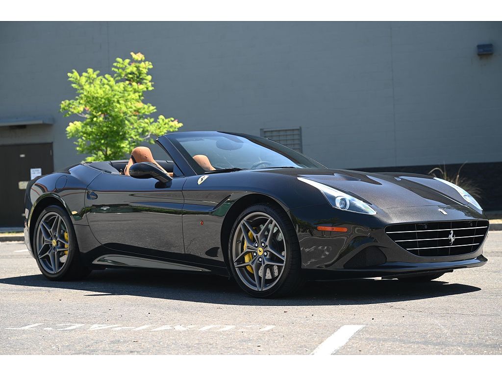 2016 Ferrari California T