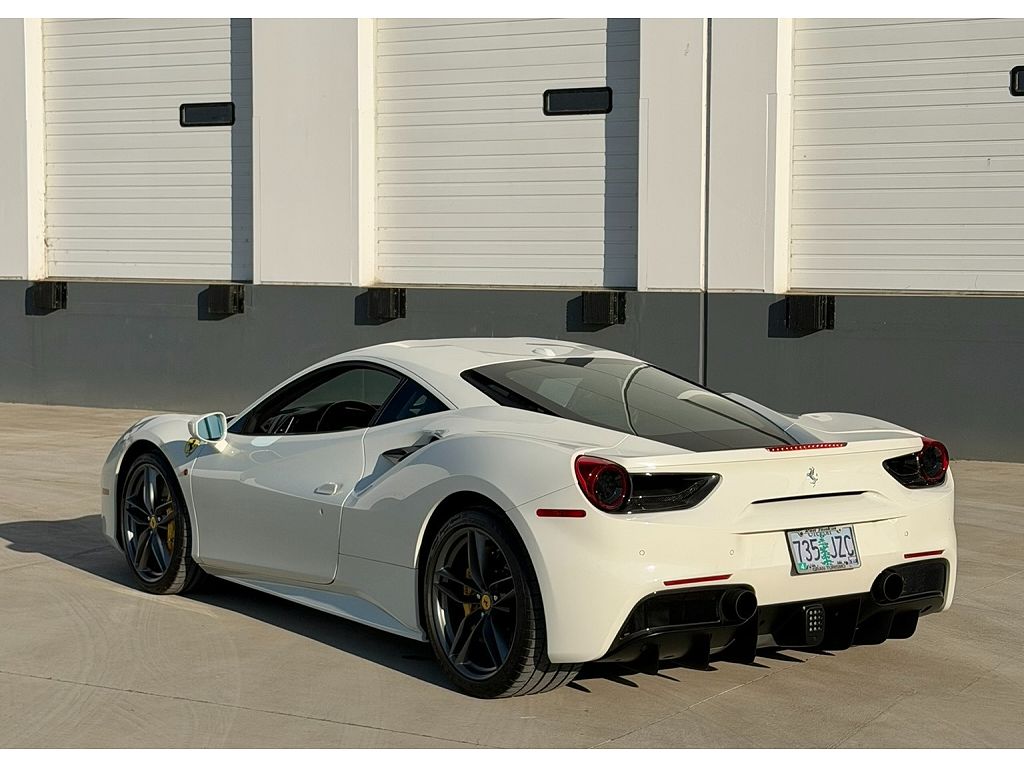 2019 Ferrari 488