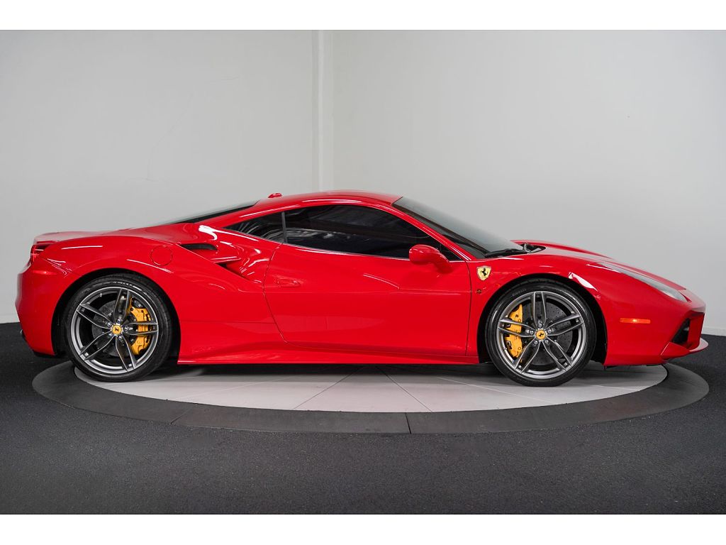 2017 Ferrari 488 GTB
