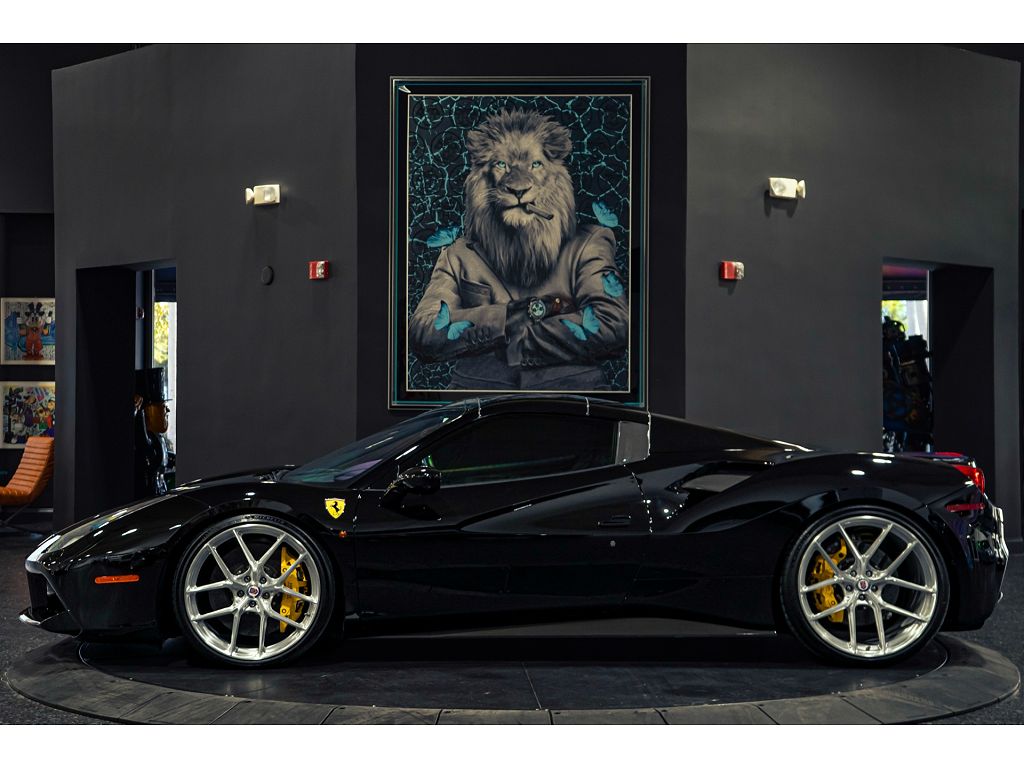 2016 Ferrari 488