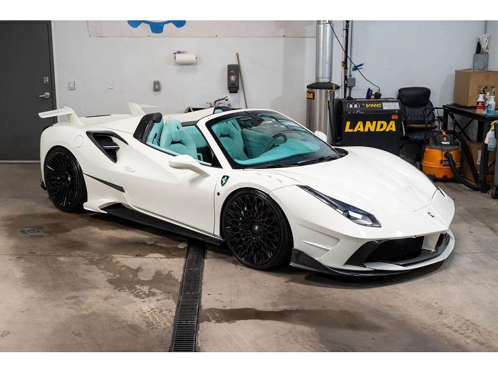 2016 Ferrari 488
