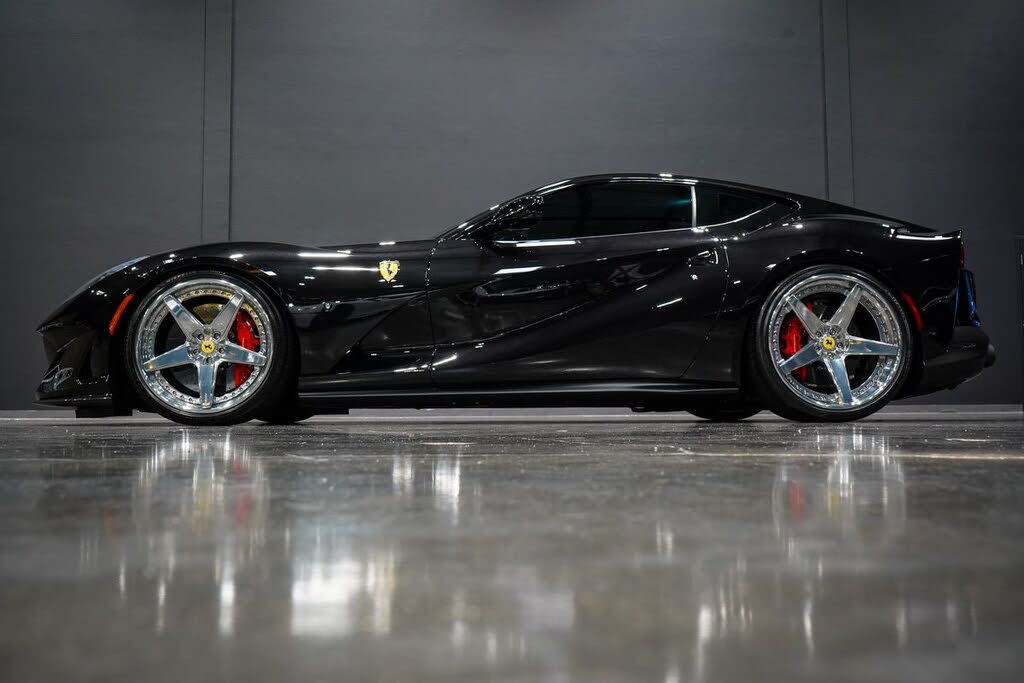 2019 Ferrari 812 Superfast
