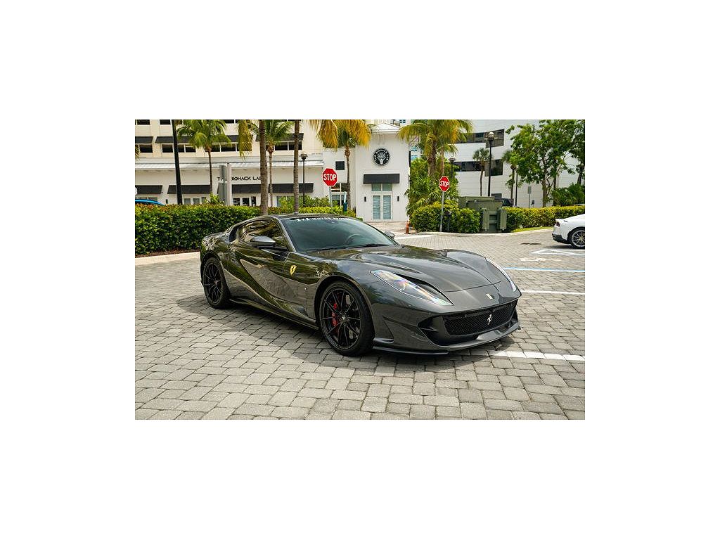 2020 Ferrari 812 Superfast Coupe