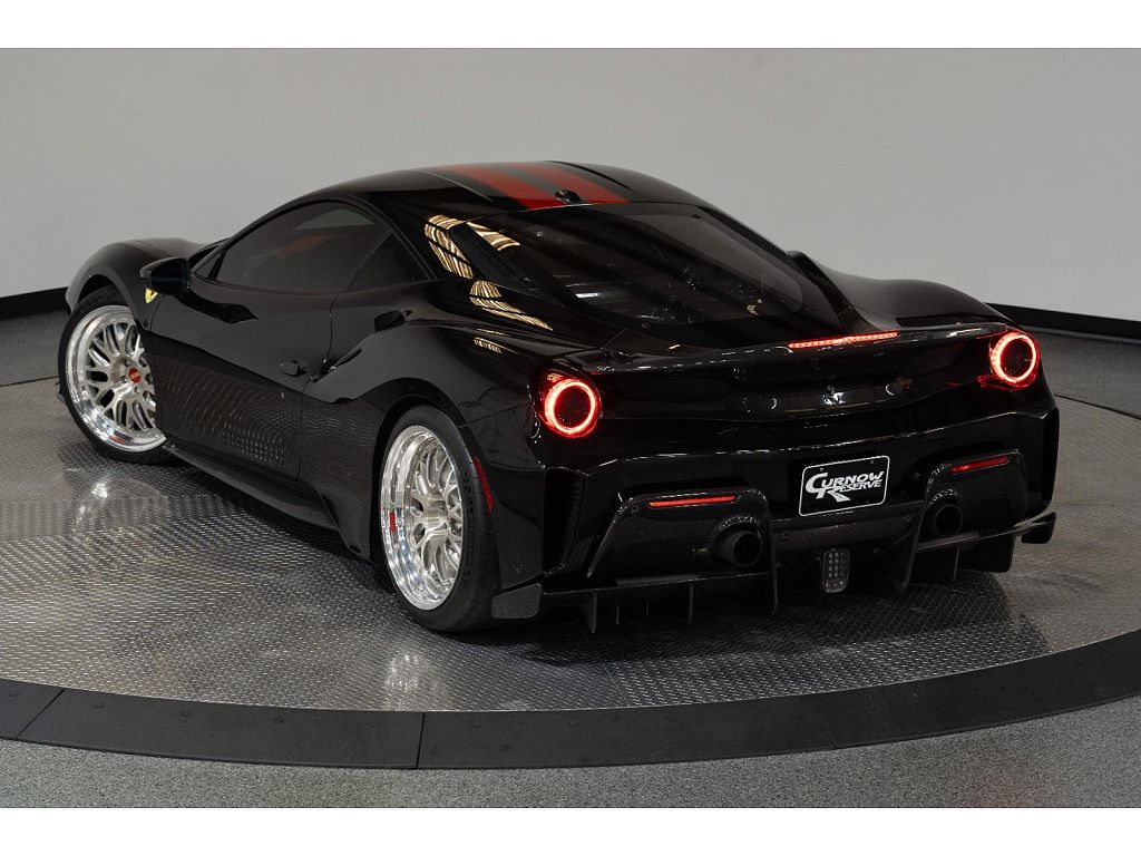 2019 Ferrari 488 Pista