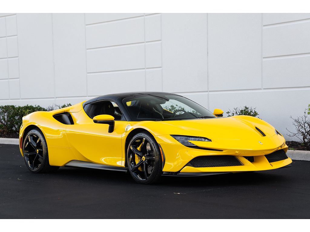 2025 Ferrari SF90 Spider