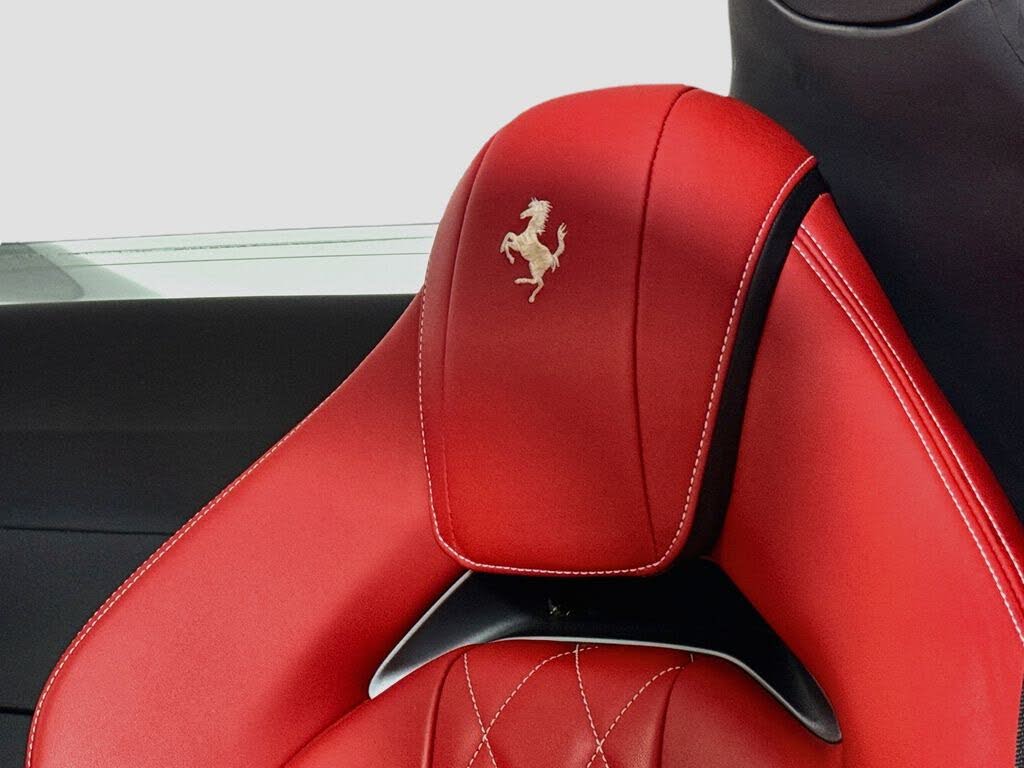 2021 Ferrari 812 GTS