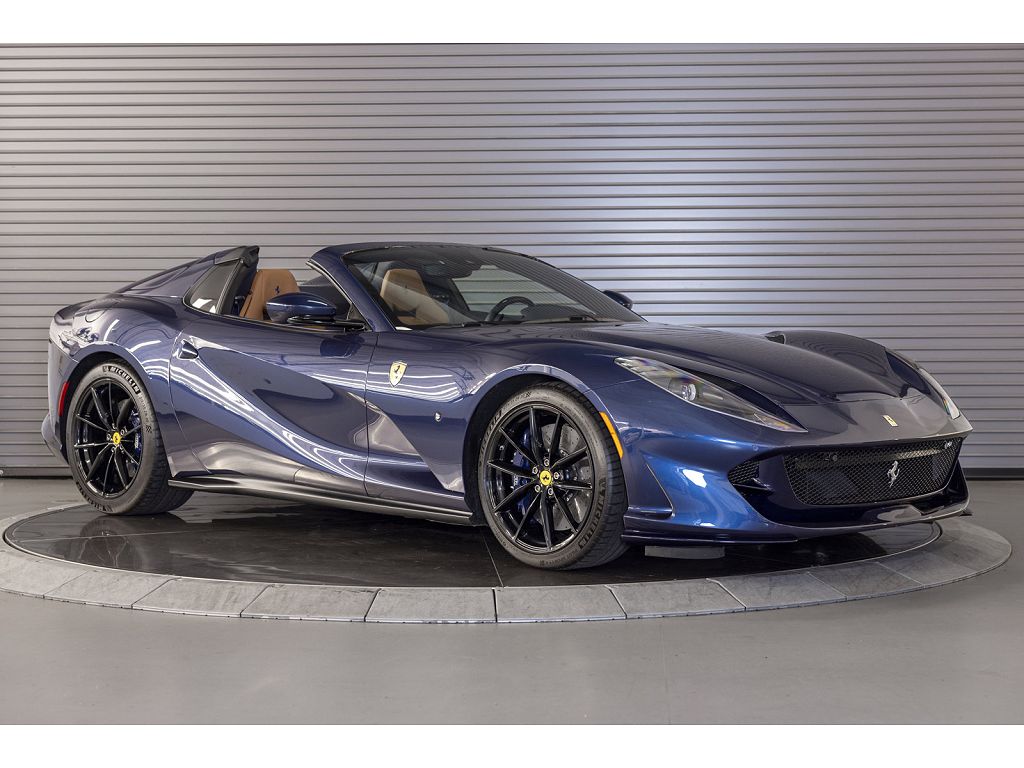 2021 Ferrari 812 GTS
