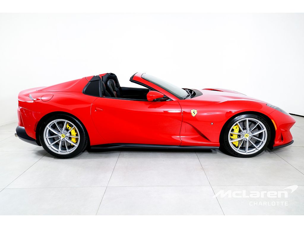 2021 Ferrari 812 GTS