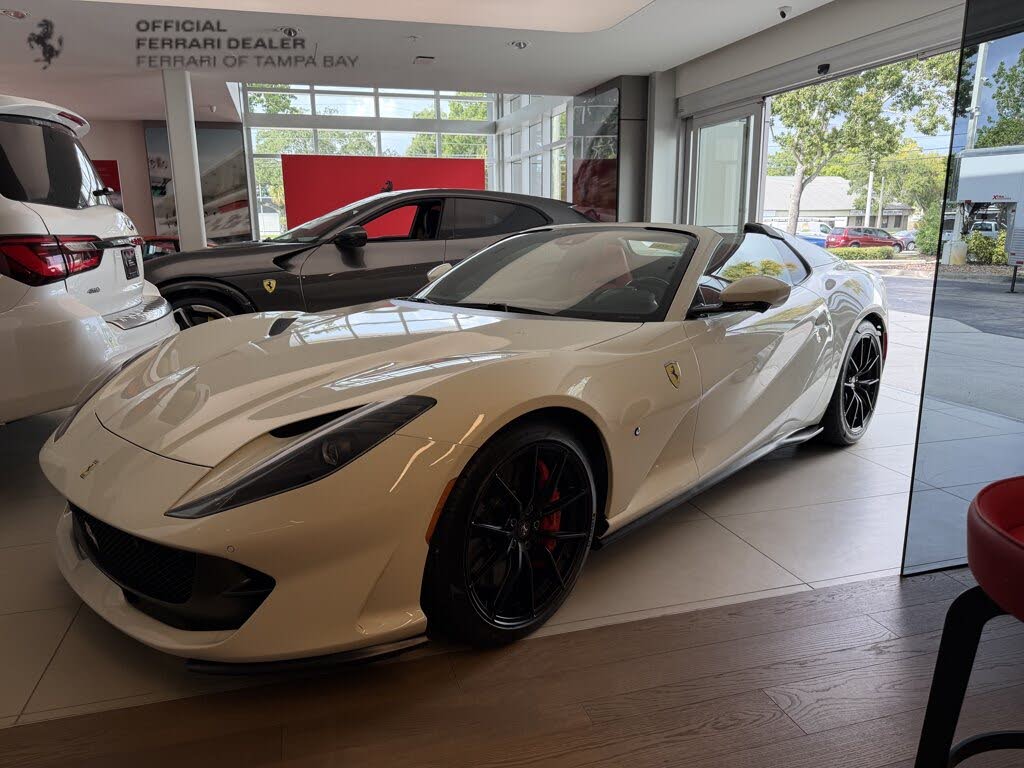 2021 Ferrari 812 GTS