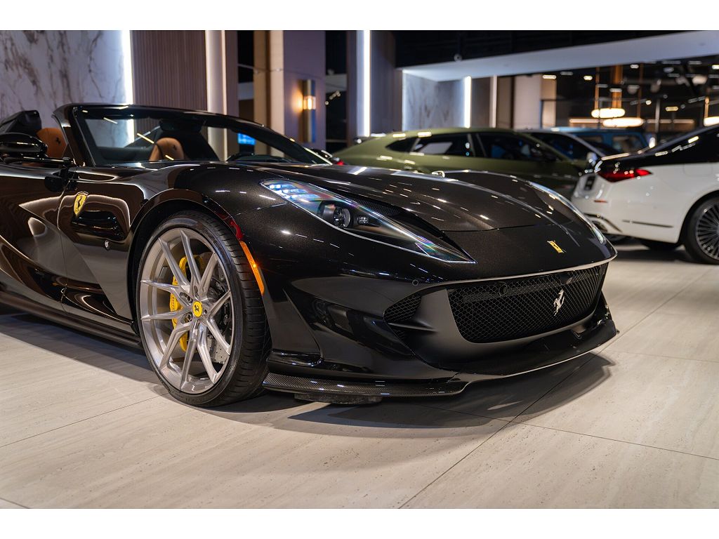 2021 Ferrari 812 GTS