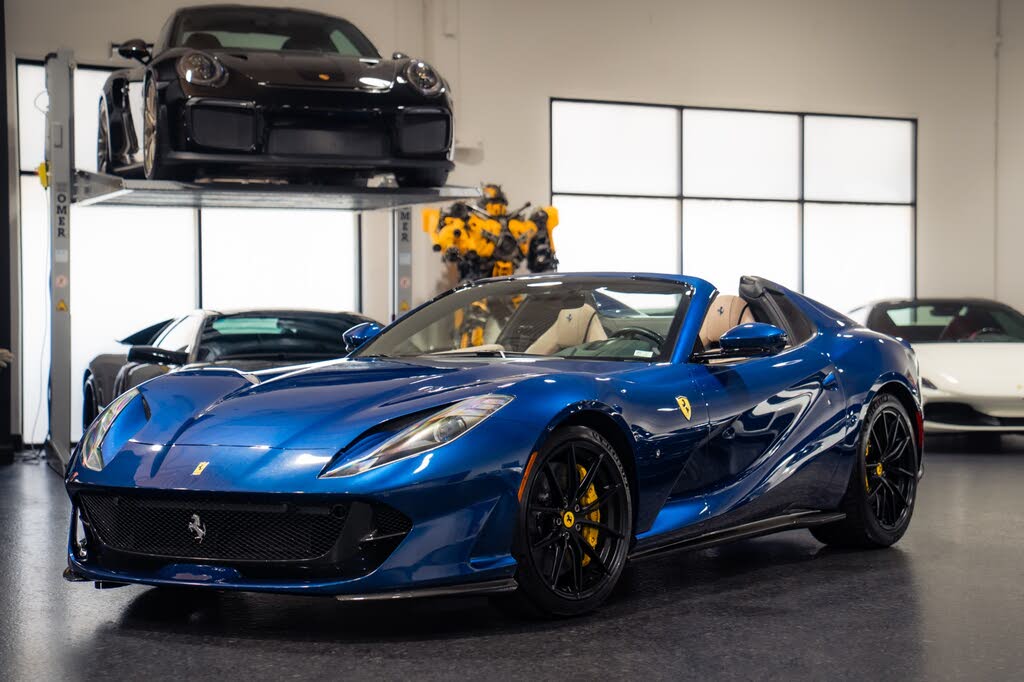 2021 Ferrari 812 GTS