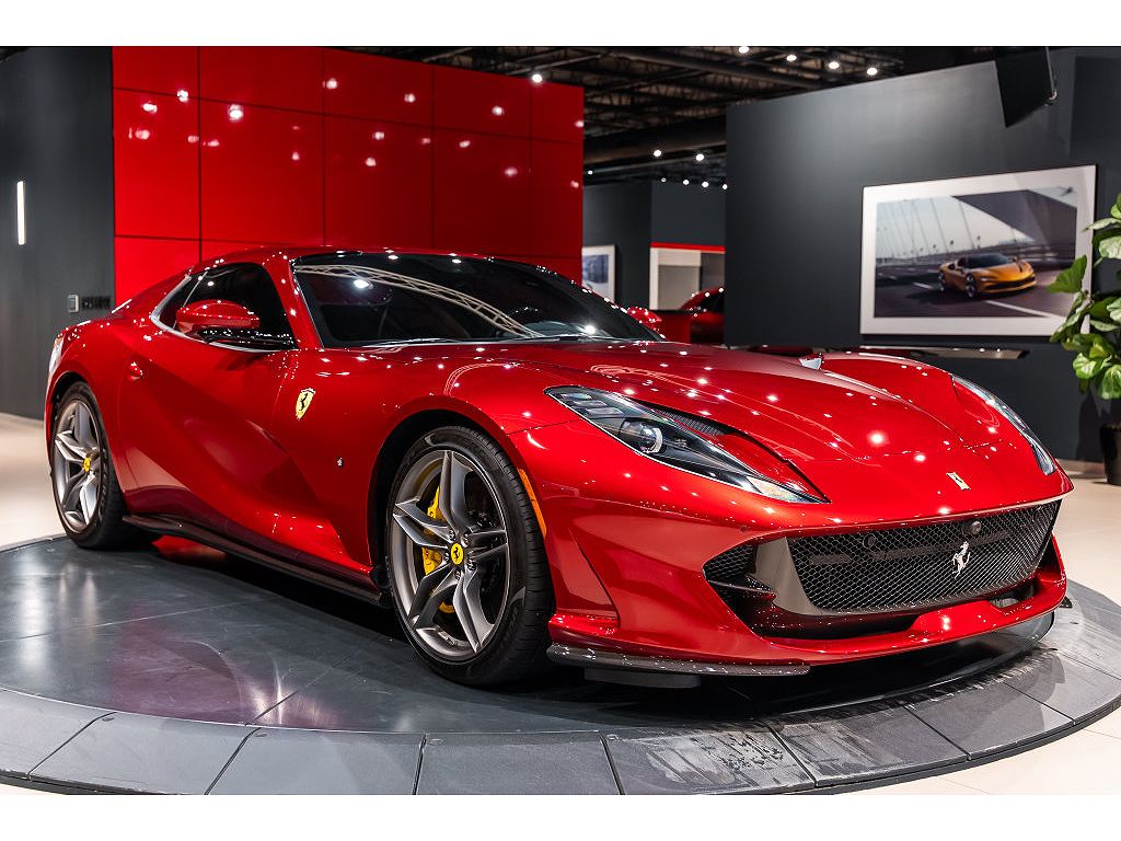 2021 Ferrari 812 GTS