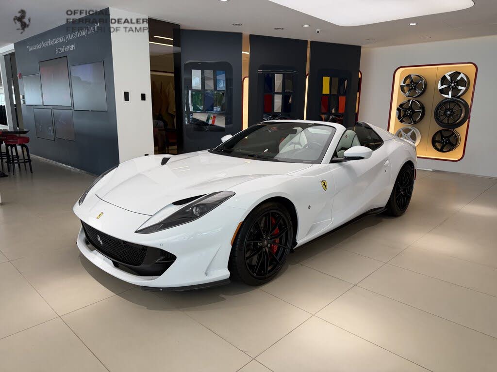 2023 Ferrari 812 GTS
