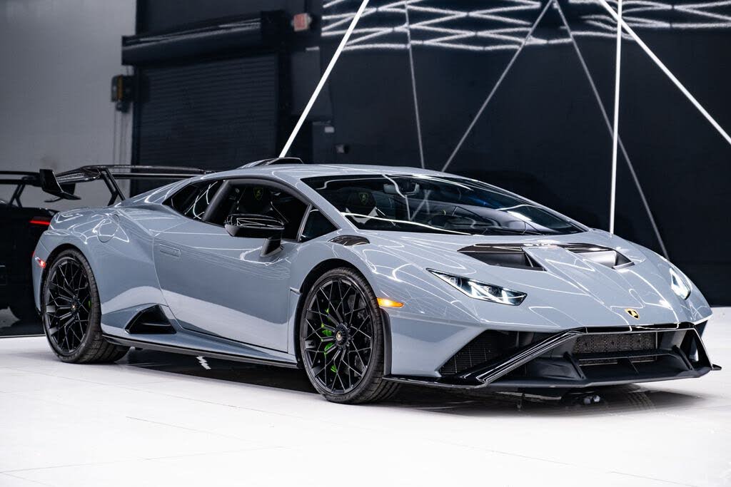 2023 Lamborghini Huracán STO