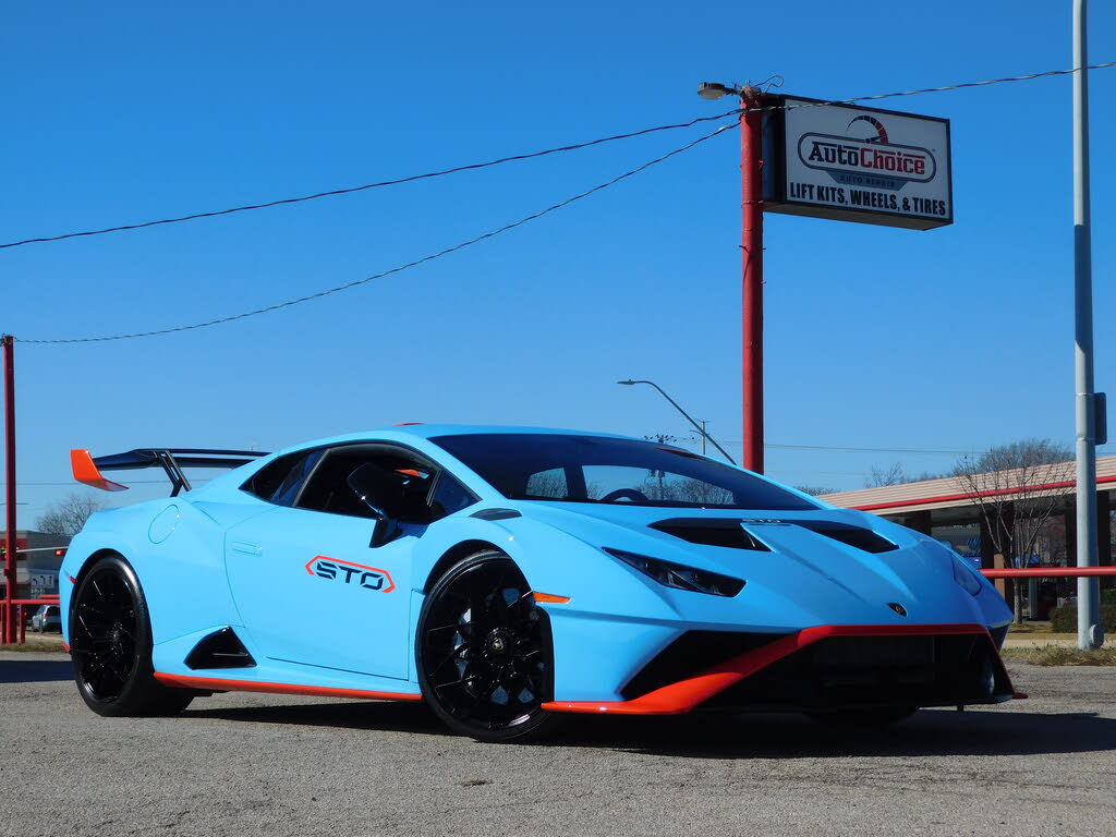 2024 Lamborghini Huracán STO