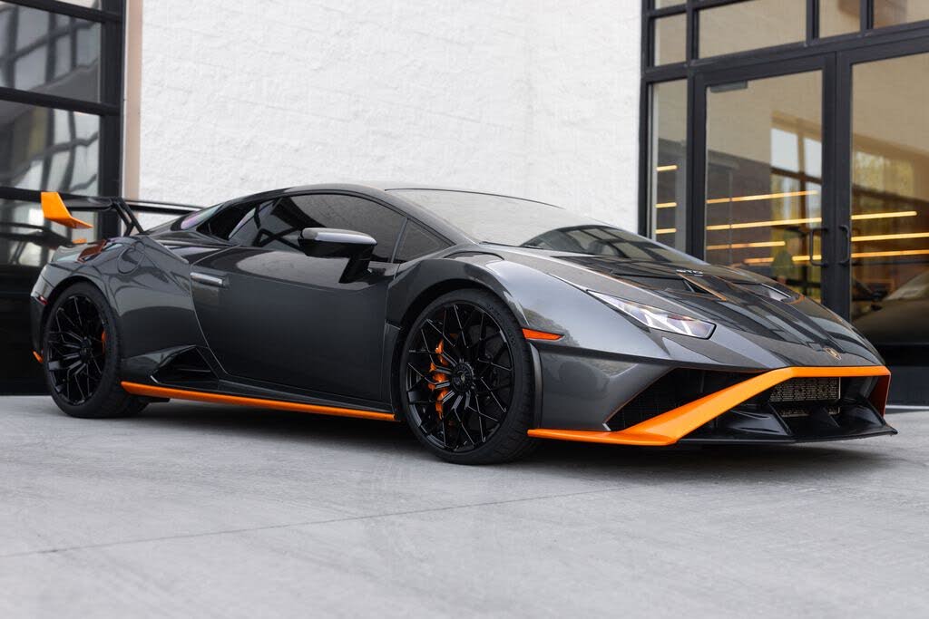 2023 Lamborghini Huracan STO