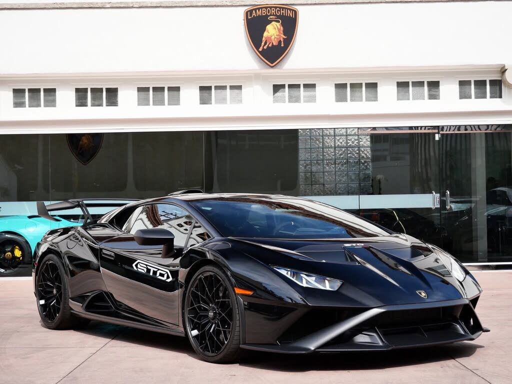 2023 Lamborghini Huracán STO