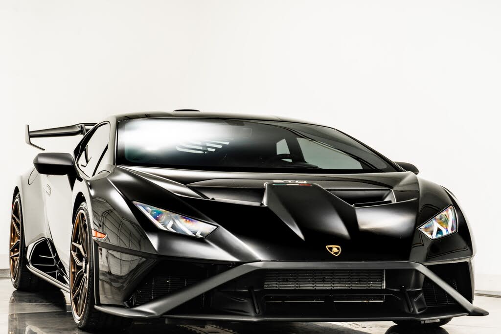 2023 Lamborghini Huracan STO