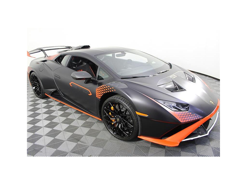 2024 Lamborghini Huracán STO