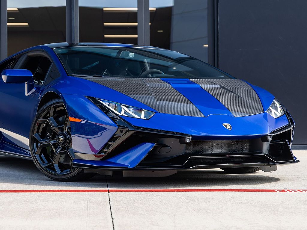 2024 Lamborghini Huracan Tecnica