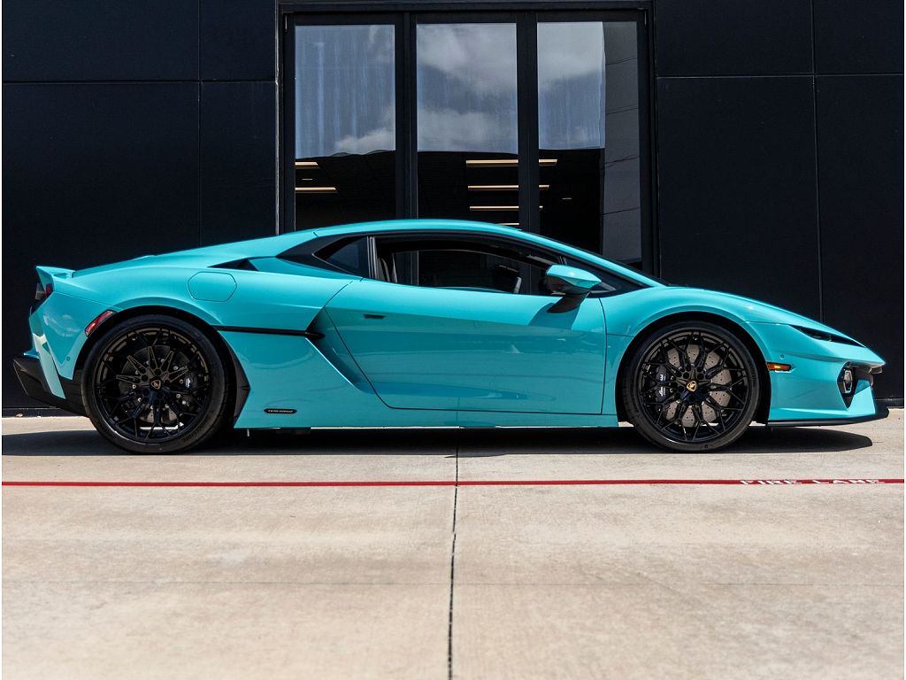 2026 Lamborghini Temerario Unspecified