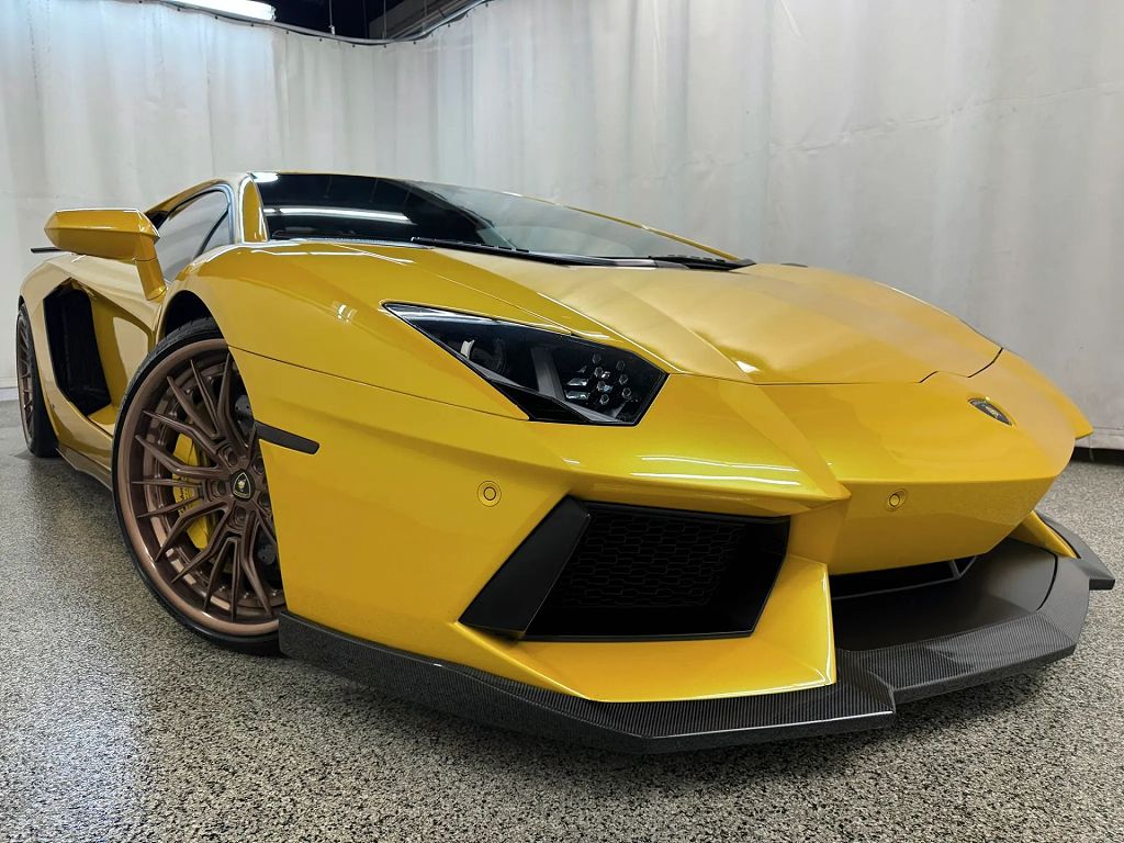 2012 Lamborghini Aventador LP 700-4