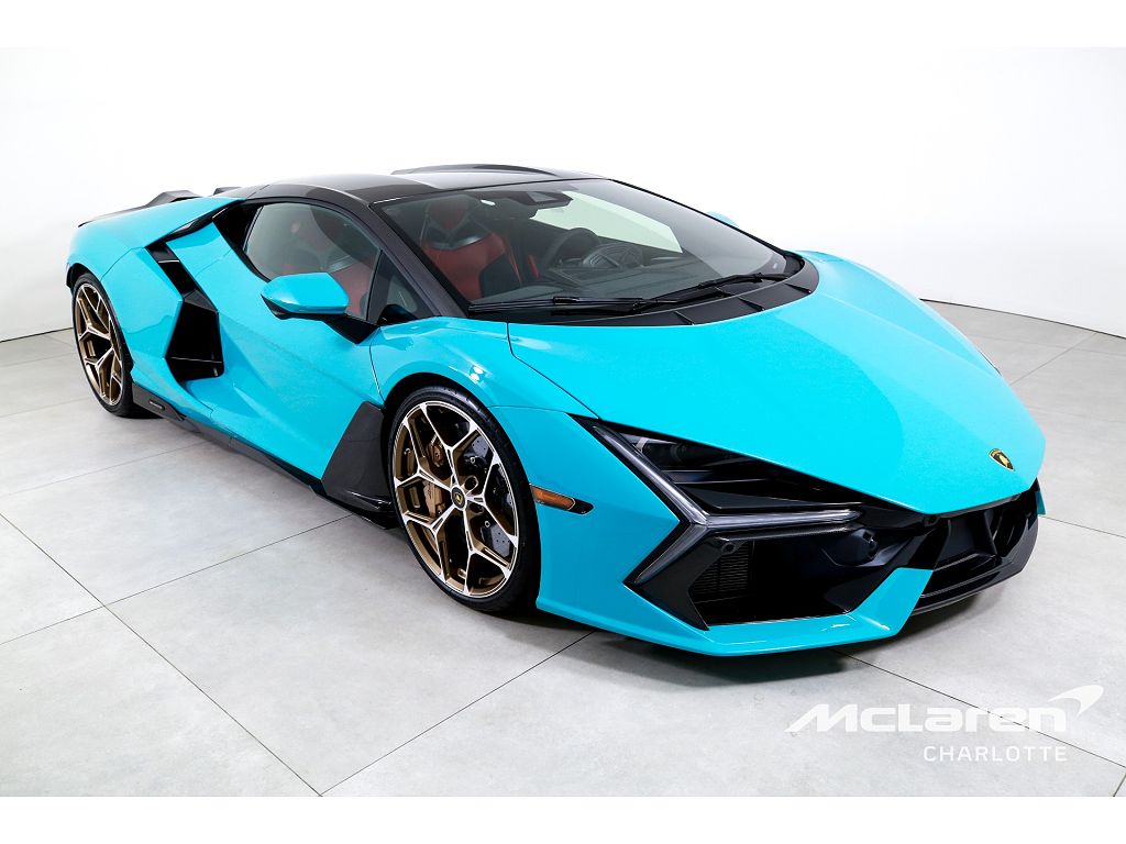 2025 Lamborghini Revuelto